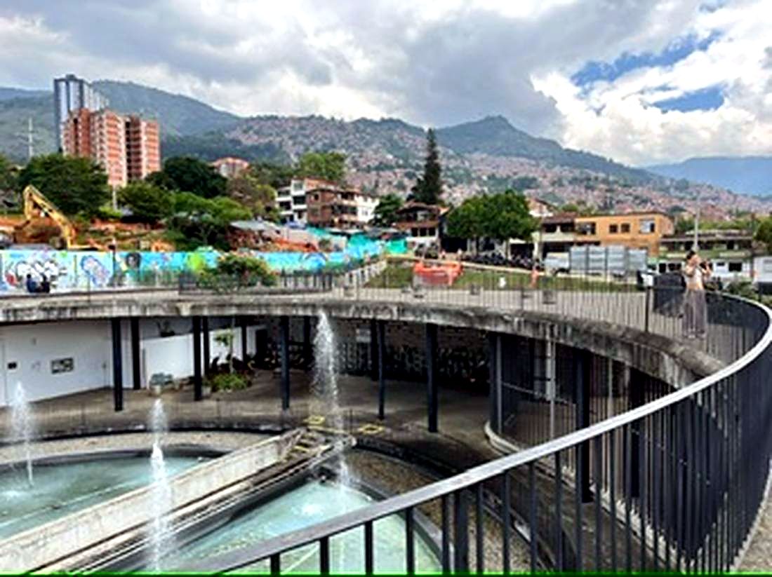 Elevated park with mountain views, Medellín